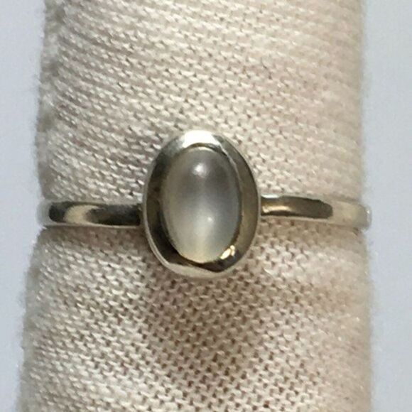 Sterling Silver Ring Size 7.5 Cat's Eye Moonstone Feldspar Cabochon Stone - Picture 4 of 13